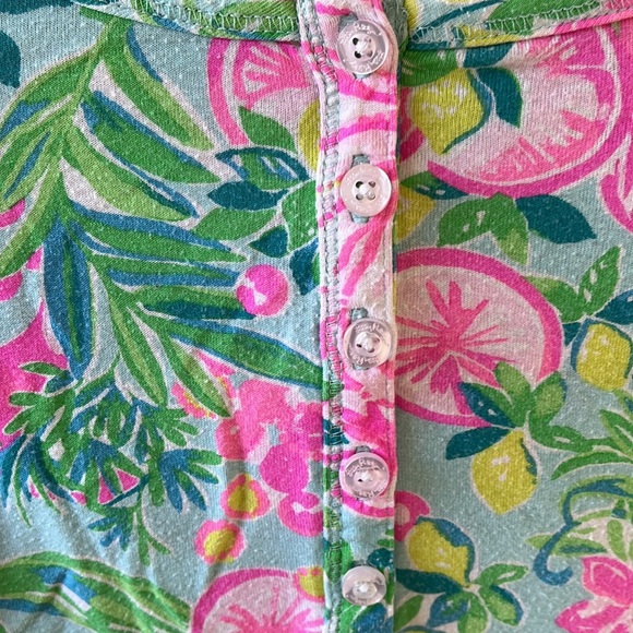 Lilly Pulitzer Henley Top Pink Green Vibrant Floral - Picture 3 of 3